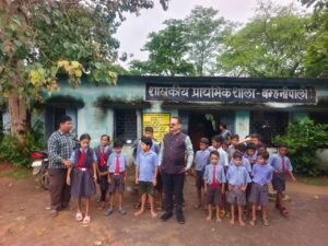 जिला पंचायत अध्यक्ष का सघन दौरा शिक्षा स्वास्थ्य एवं सरकारी योजनाओं का लिया जायजा